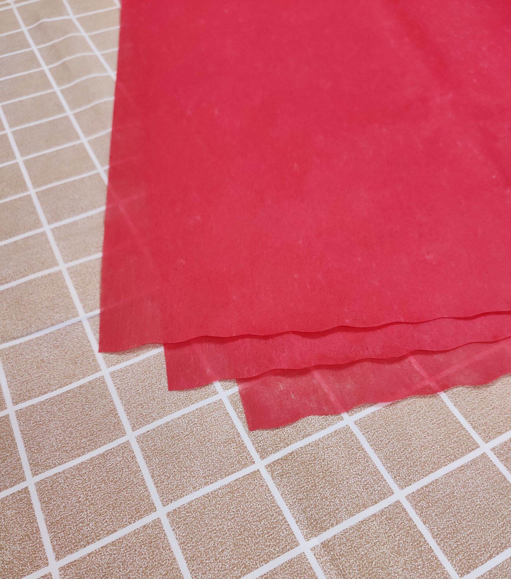 Giấy lụa đỏ gói quà 40x40 cm