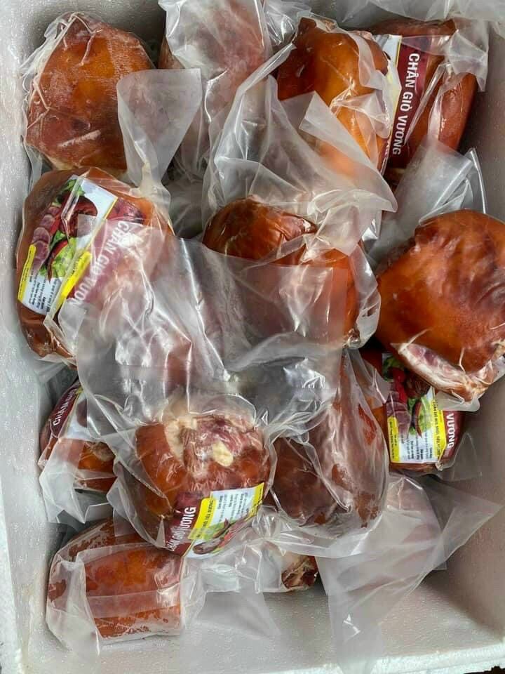 Giò heo ủ muối xông khói 1kg