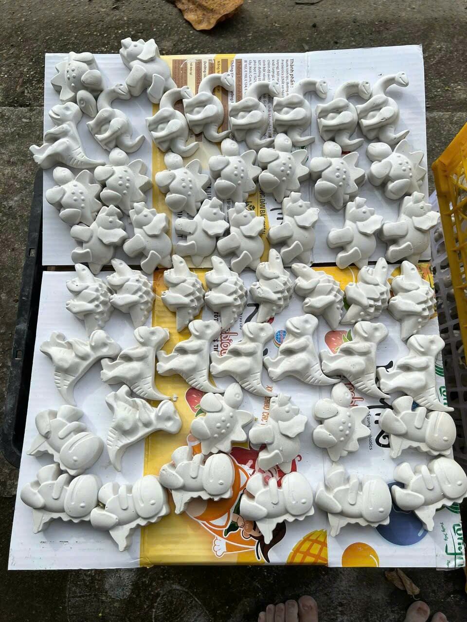 Set 10c tượng mini (mix mẫu k trùng) kèm màu cọ