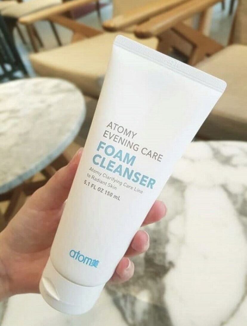 Sữa rửa mặt làm sáng da Atomy Foam Cleaner