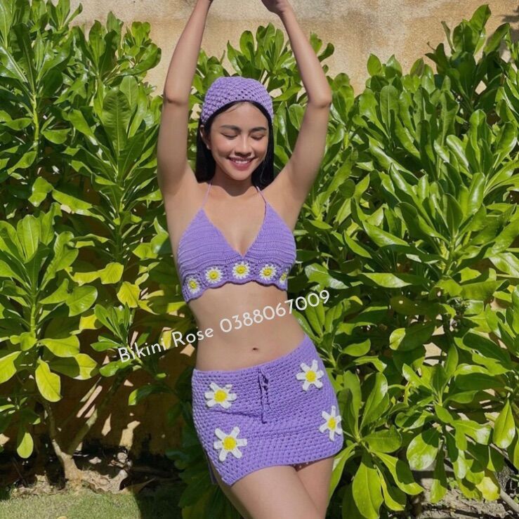 Bikini len móc màu tím