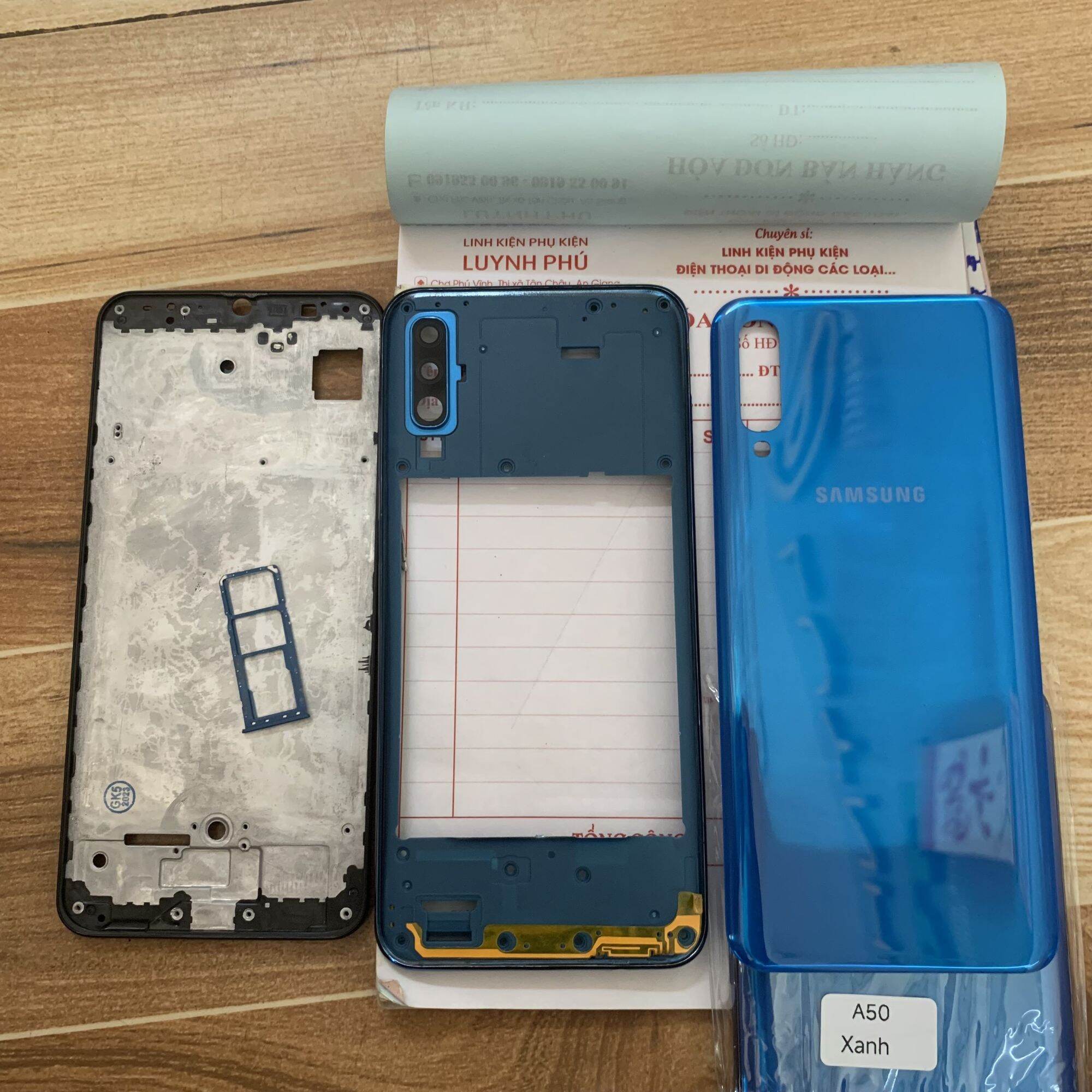 Vỏ samsung A50 có khay sim khung sườn