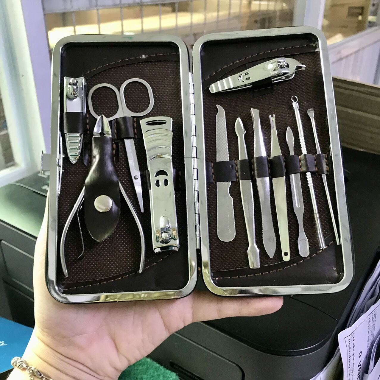 Bộ kiềm bấm móng 12 món tiện dụng