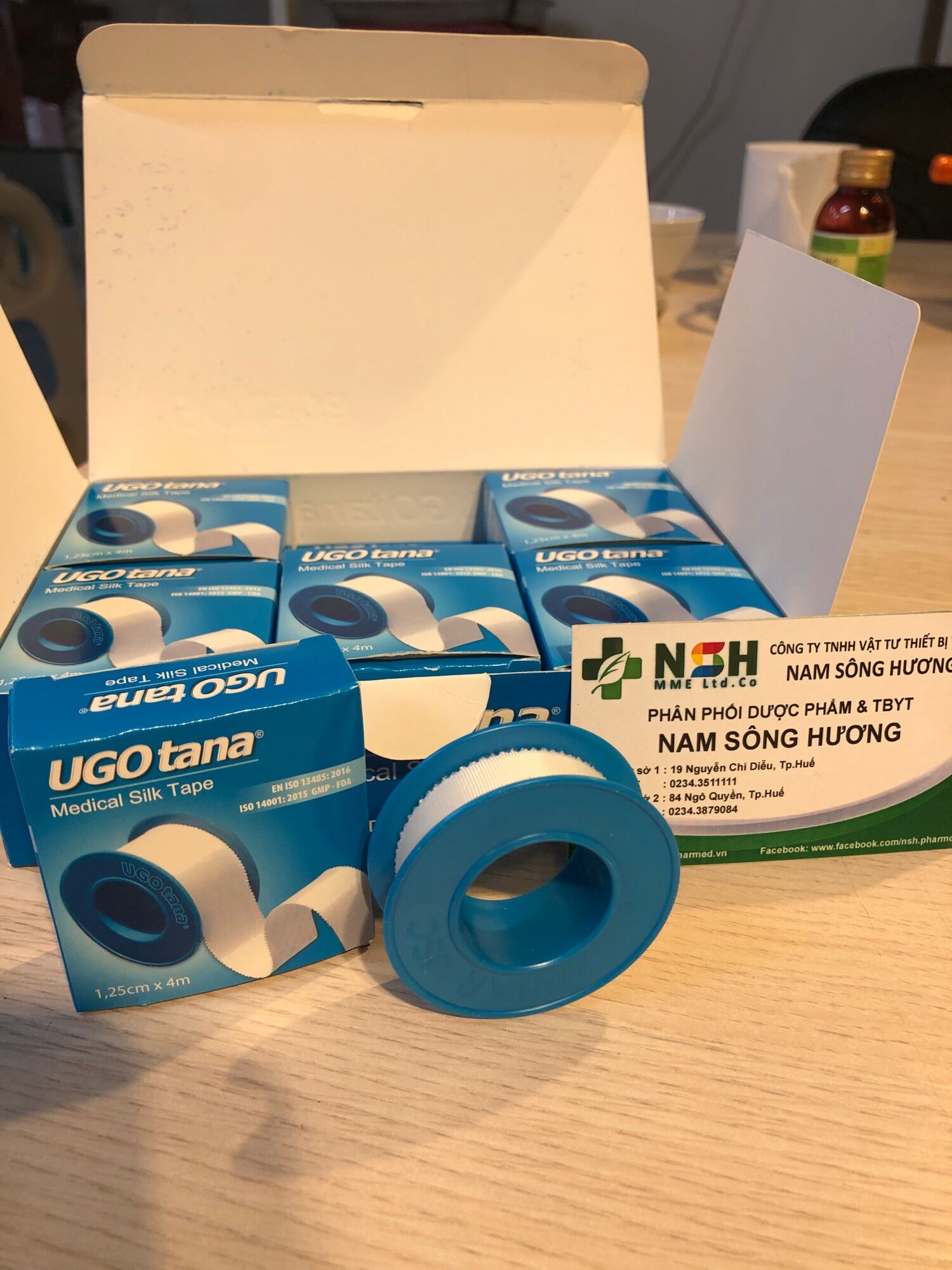 ❤️ băng keo dính cuộn vải lụa y tế ugotana 1.25x 4m băng keo cuộn vải lụa ugo tana ugotana silk tape 1.25 x 4m