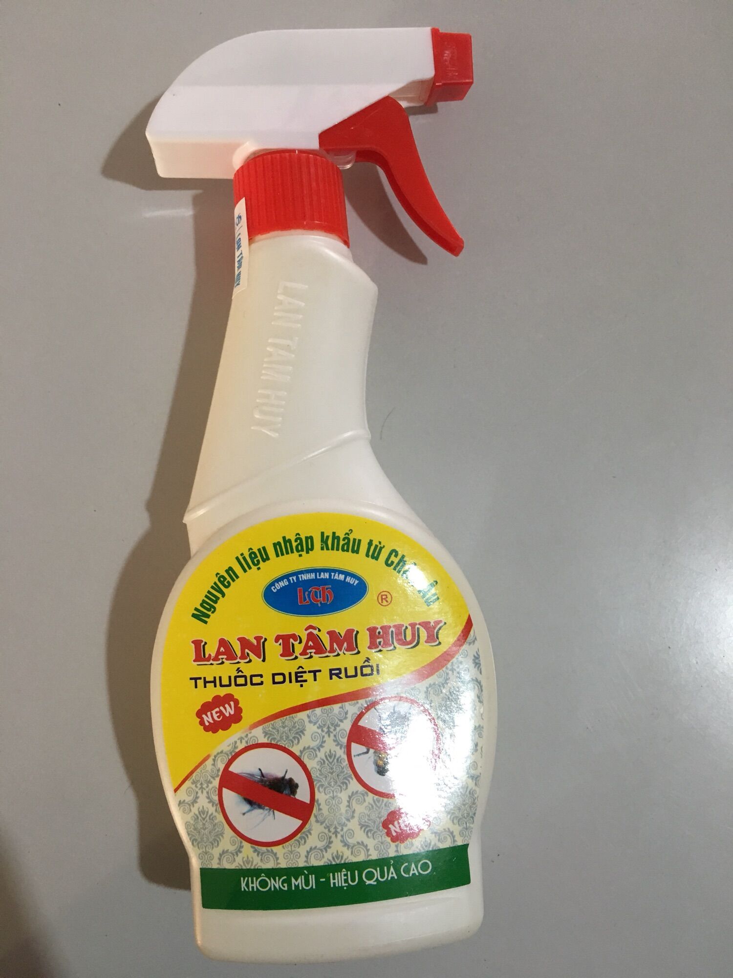 Thuốc diệt ruồi