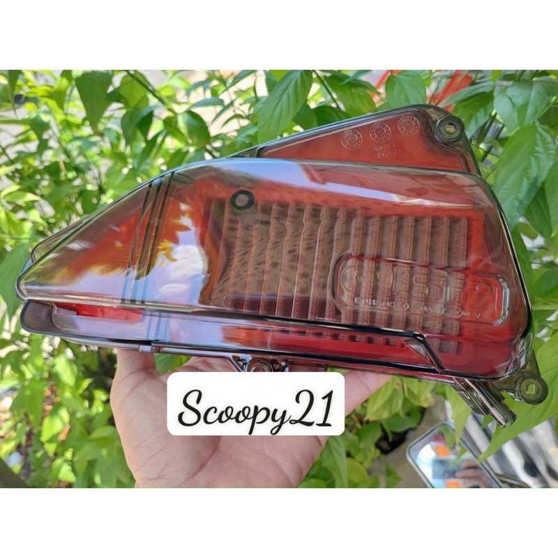Ốp pô e & lọc gió thép scoopy 2021->2023 trong suốt màu khói