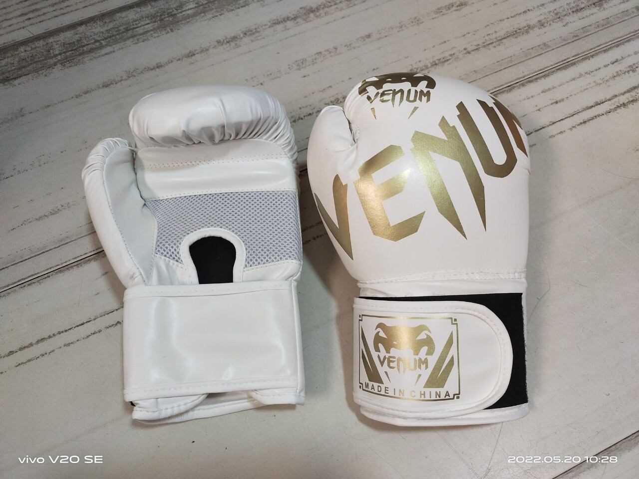 Găng tay boxing Venum 10oz