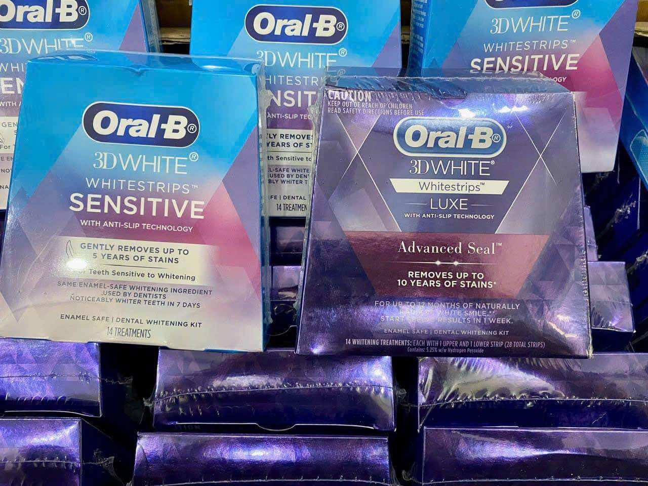 Oralb 3D White Whitestrips Teeth Whitening Strips (1 Box of 14 Pairs)