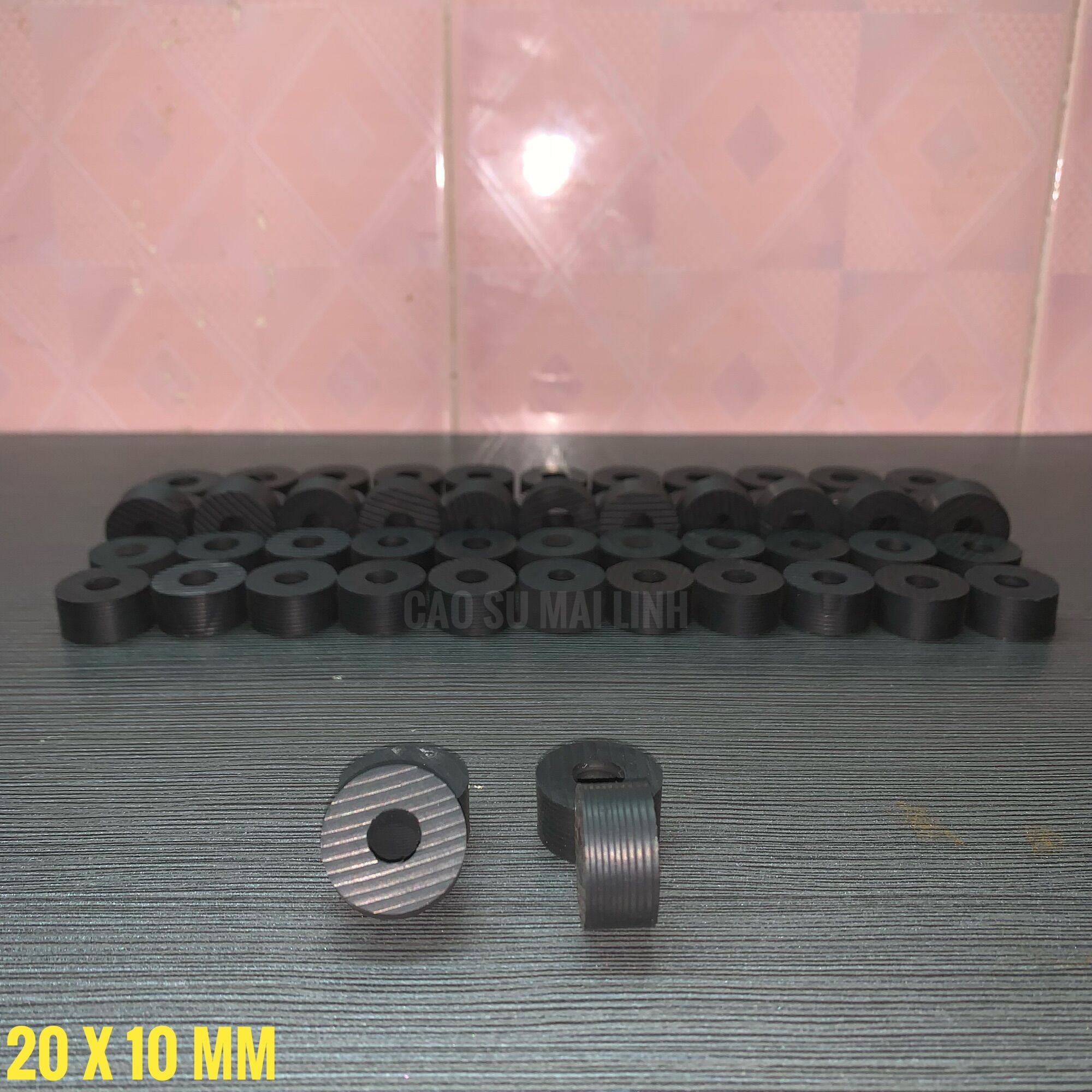 10 long đền cao su phi 20 dày 10 lỗ 10 (mm)