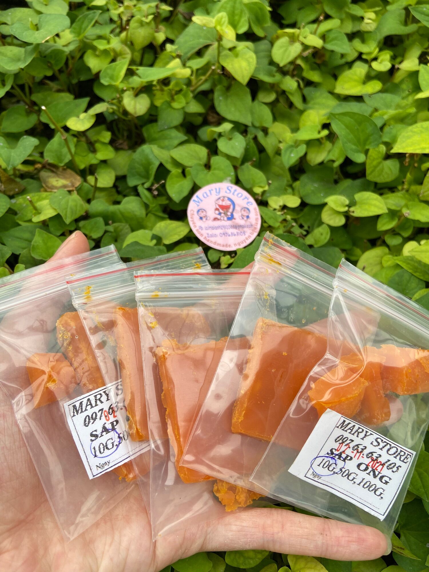 Sáp ong rừng nguyên chất nhà nấu - nguyên liệu làm mỹ phẩm handmade