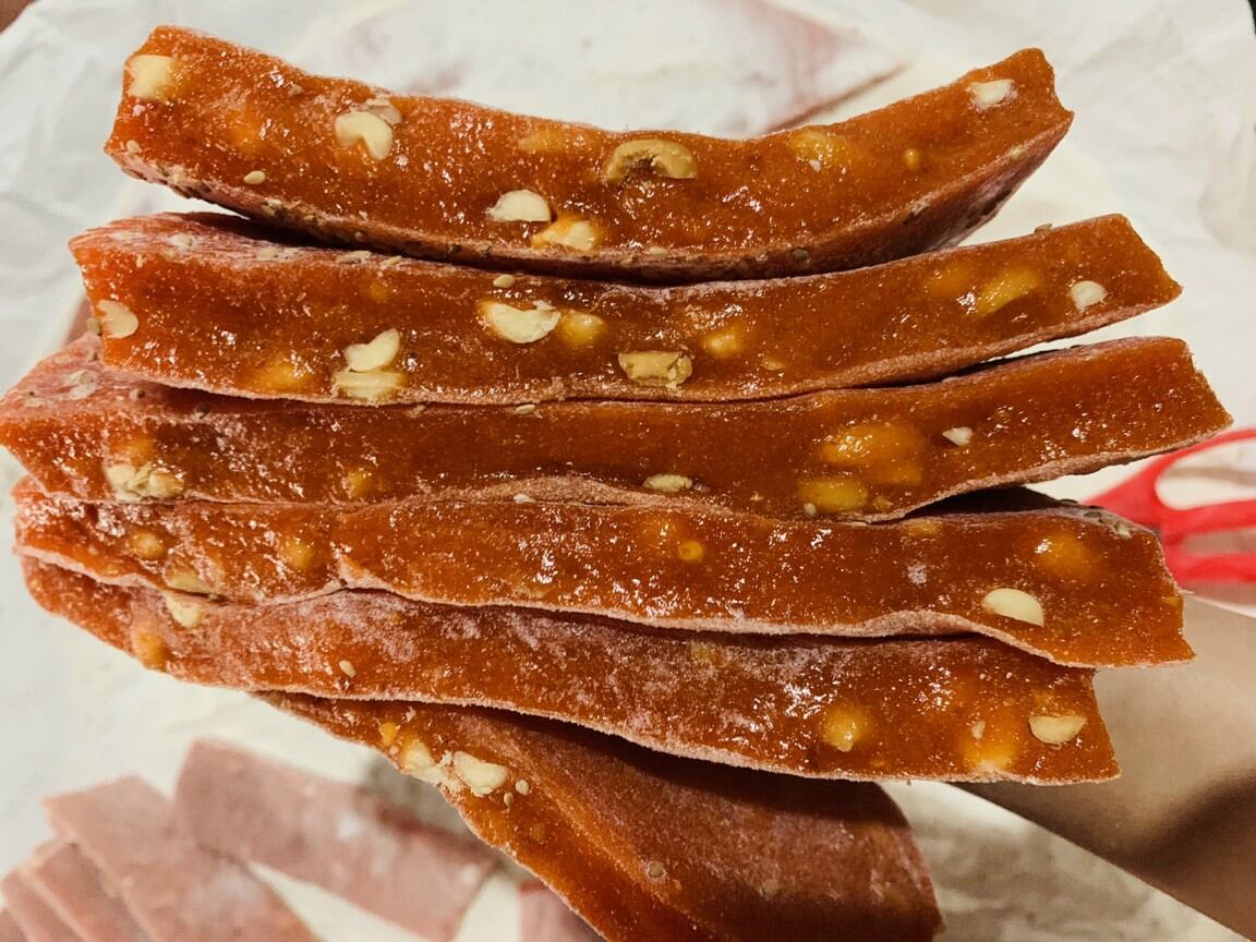 Chè Lam đặc biệt . Bánh chè Lam