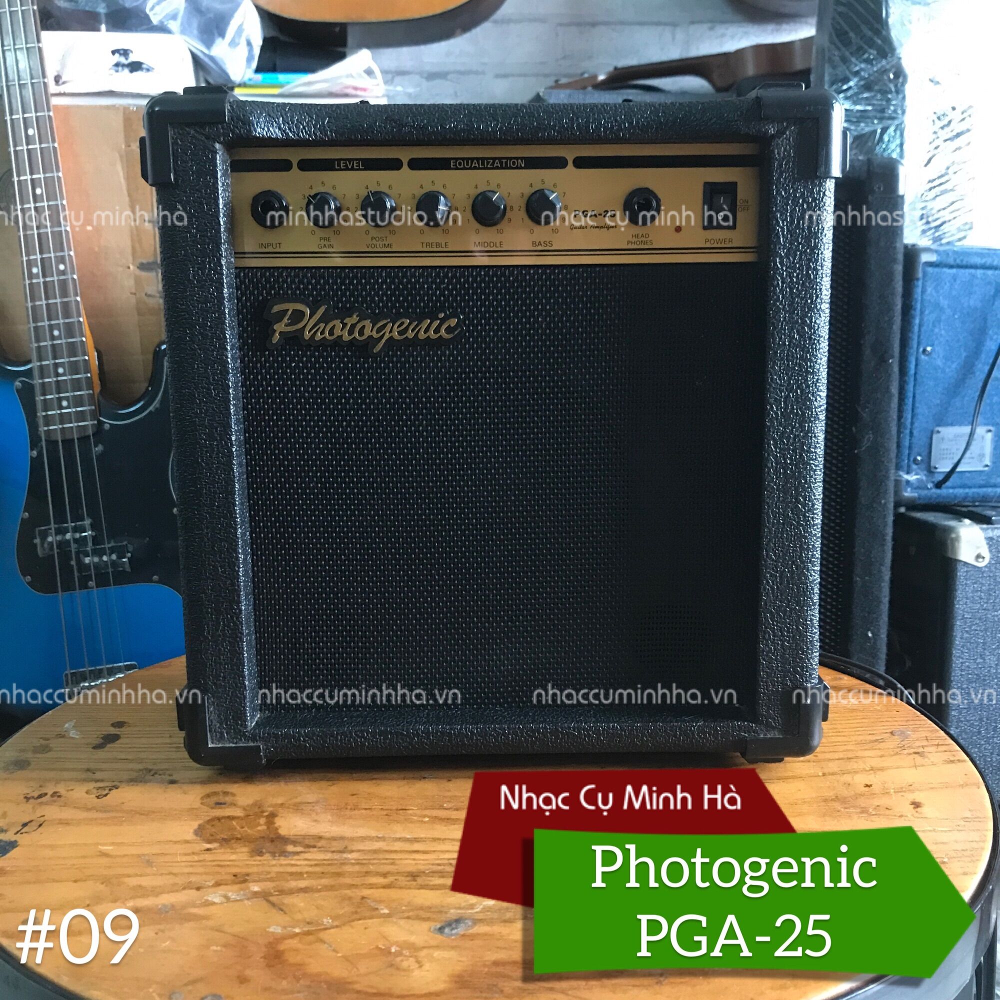 Amplifier cho guitar điện Photogenic PGA-25 đã qua sử dụng, chạy hoàn hảo