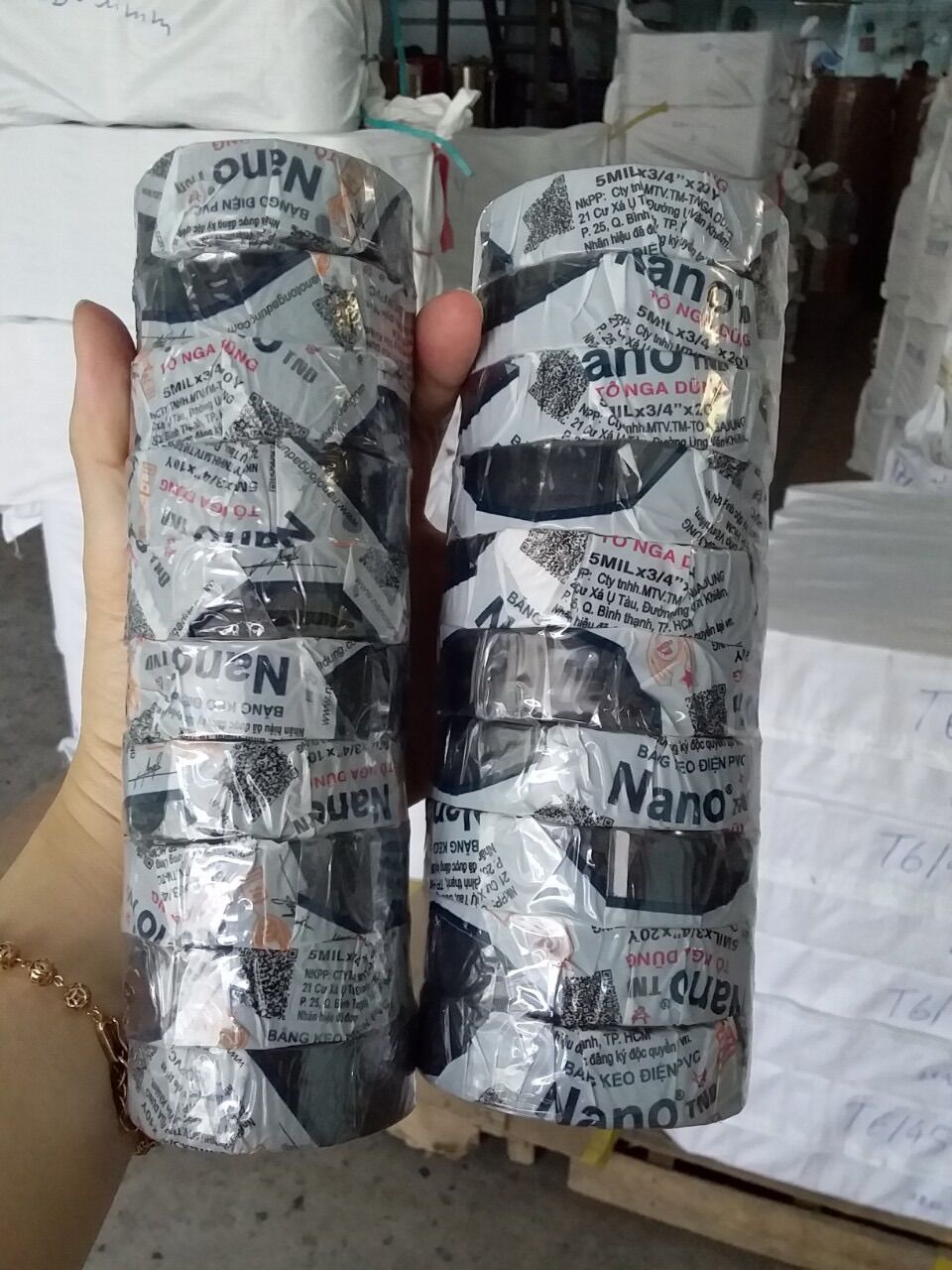BĂNG KEO ĐIỆN ĐEN 1F8