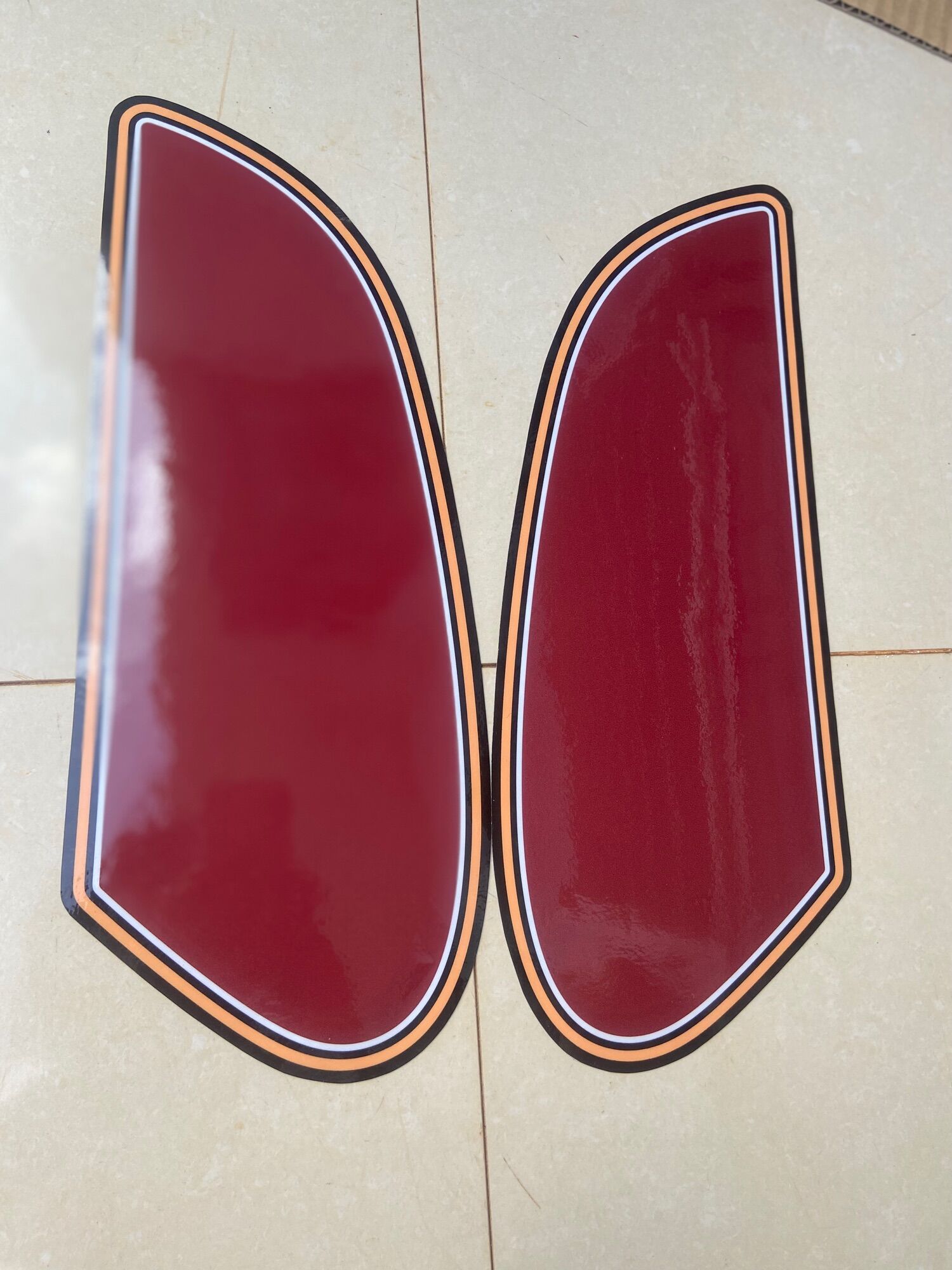 Cặp tem bình xăng CD các đời 50/70/90 màu đỏ viền vàng