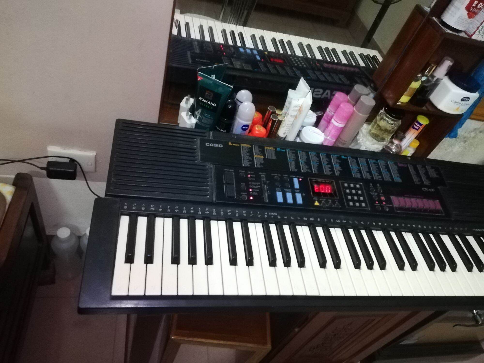 đàn organ Casio CTK 630