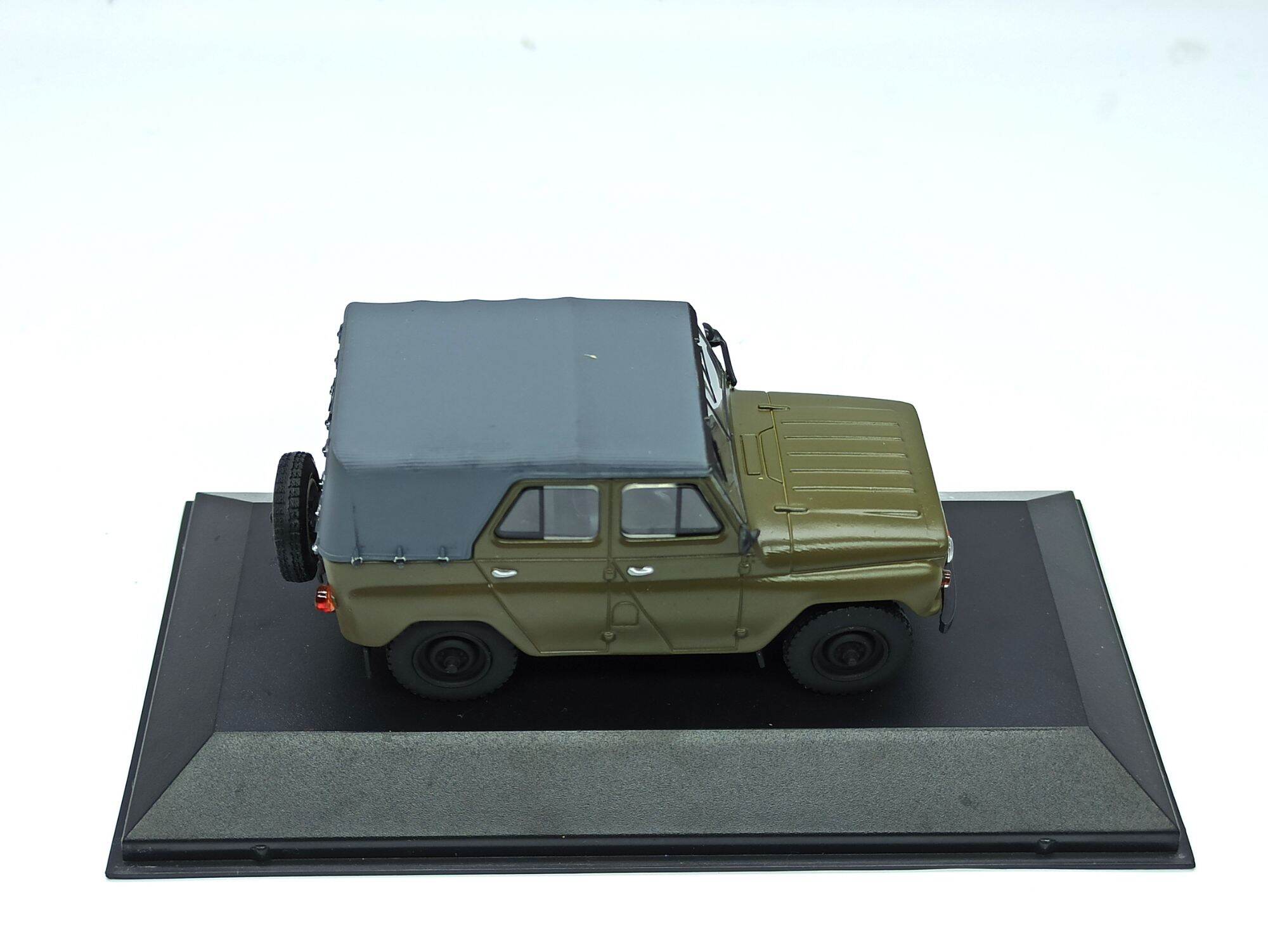 Mô hình xe Uaz 469