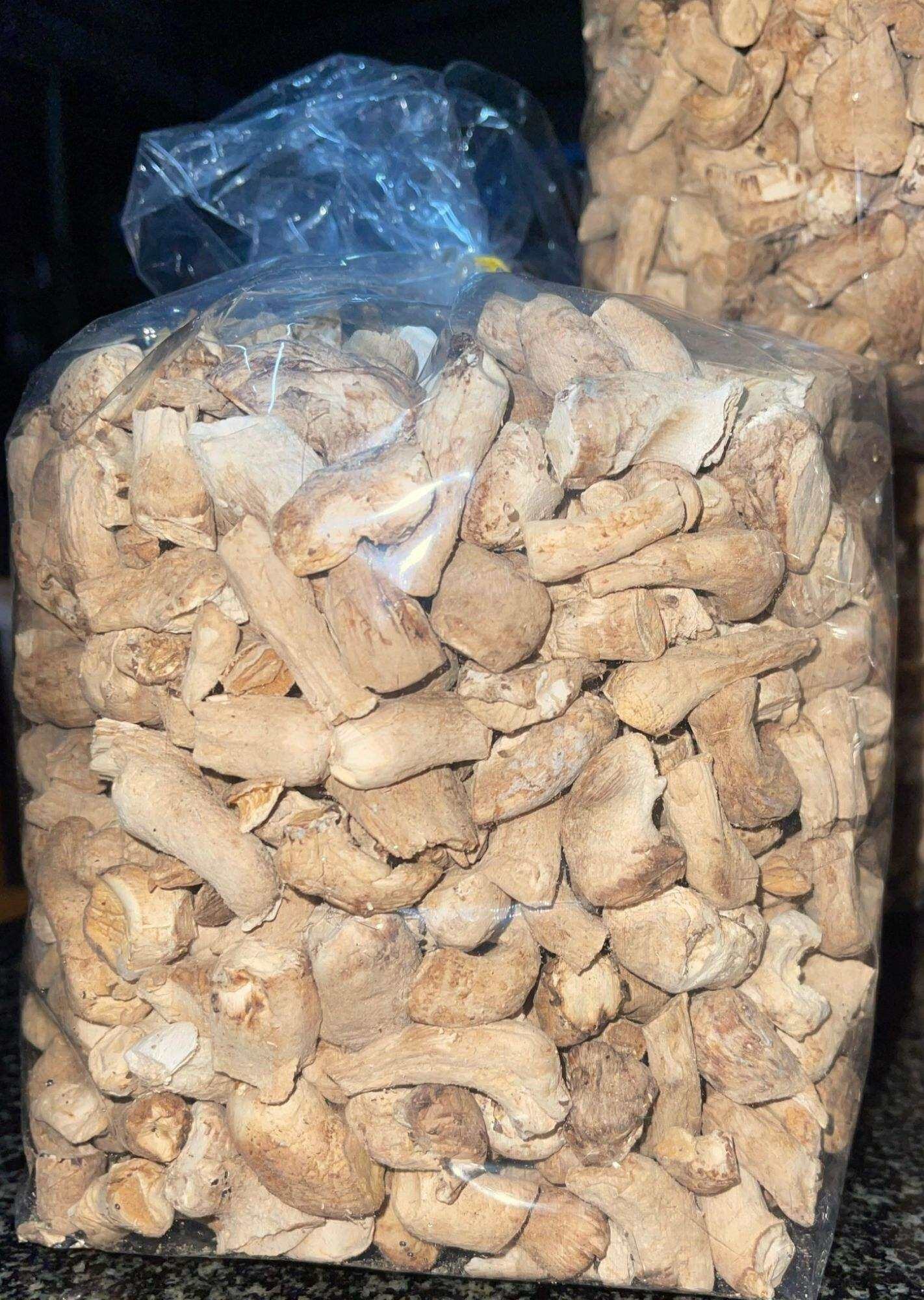 Chân nấm đông cô loại 1, túi 1kg, thực phẩm chay Trí Thiện