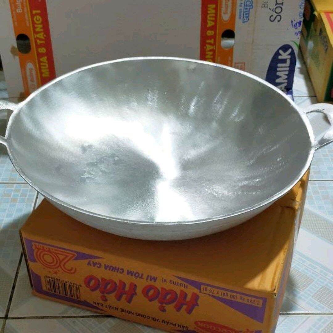chảo gang đúc thủ công nguyên khối dk 33cm đã xoa bóng