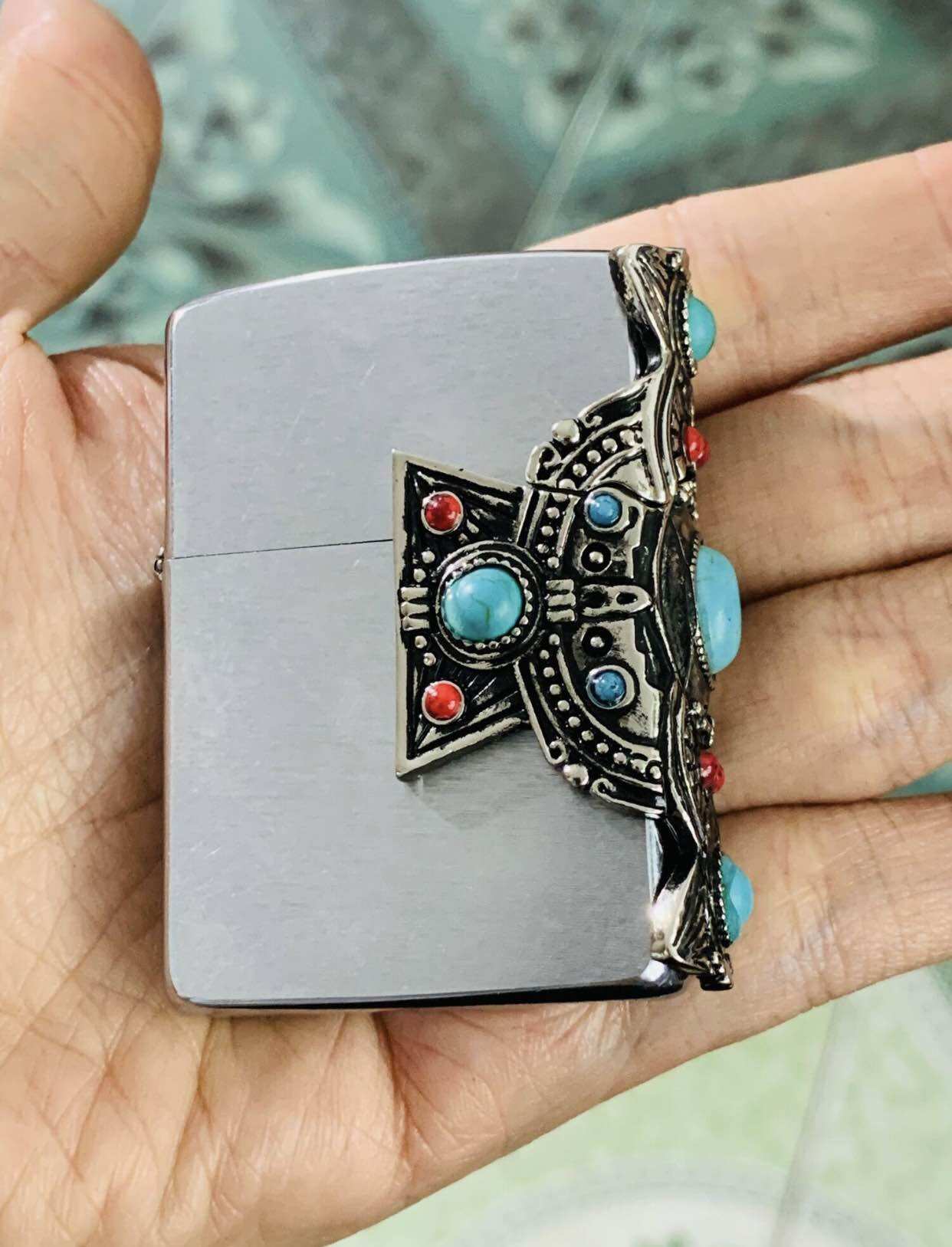 Eblem Cross dán Zippo