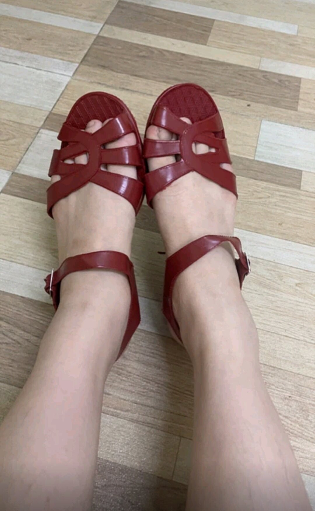 Dép rọ nữ