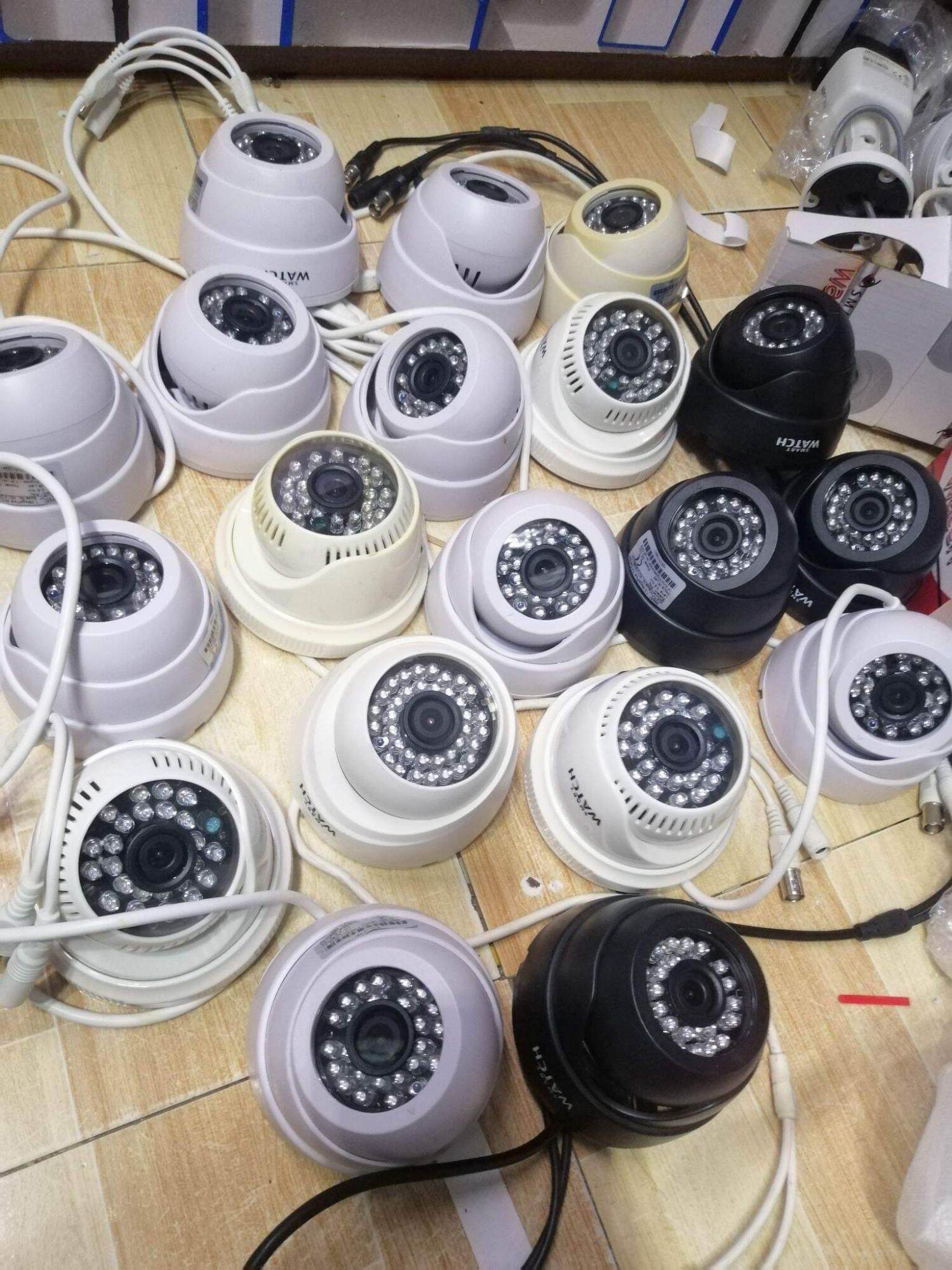 Camera cũ analog.Camera thân,dome hệ Tvi 1.0mp dùng cho đầu ghi.
