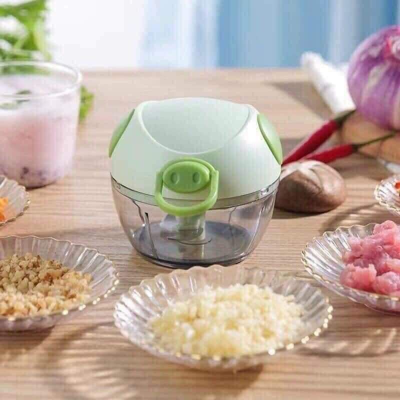 Dụng cụ xay tỏi ớt hình lợn