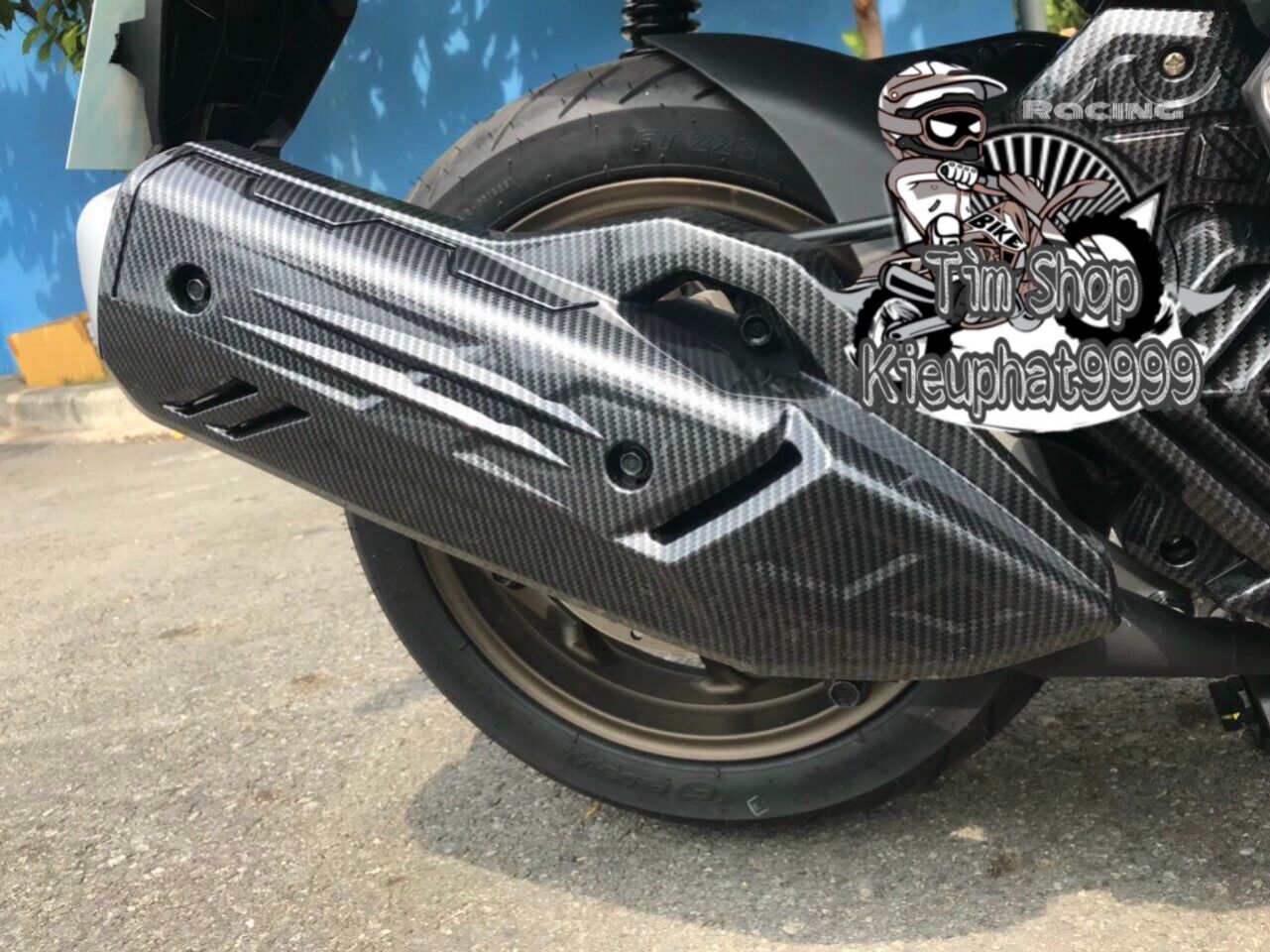 Ốp pô che pô vario 160 carbon