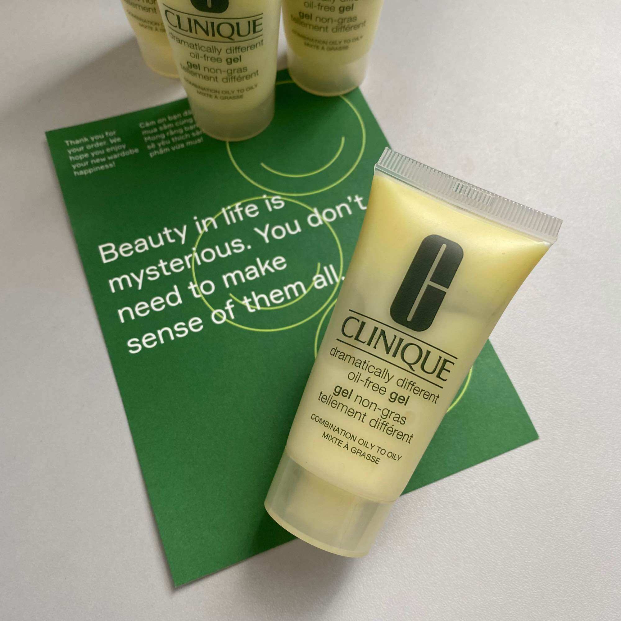 Gel dưỡng ẩm Clinique Dramatically Different Moisturizing Gel 30ml
