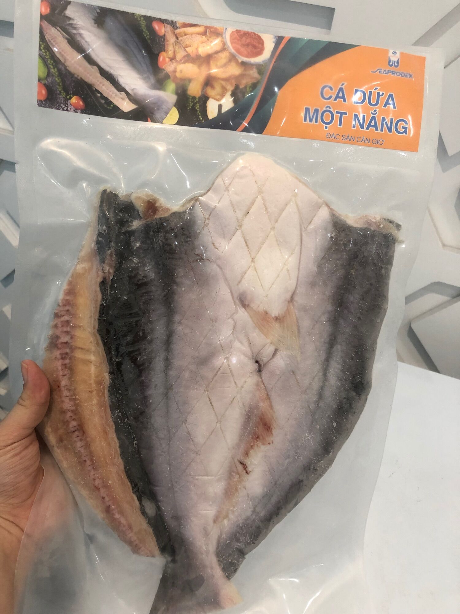 Cá dứa một nắng - (trọng lượng dưới 1kg/con)