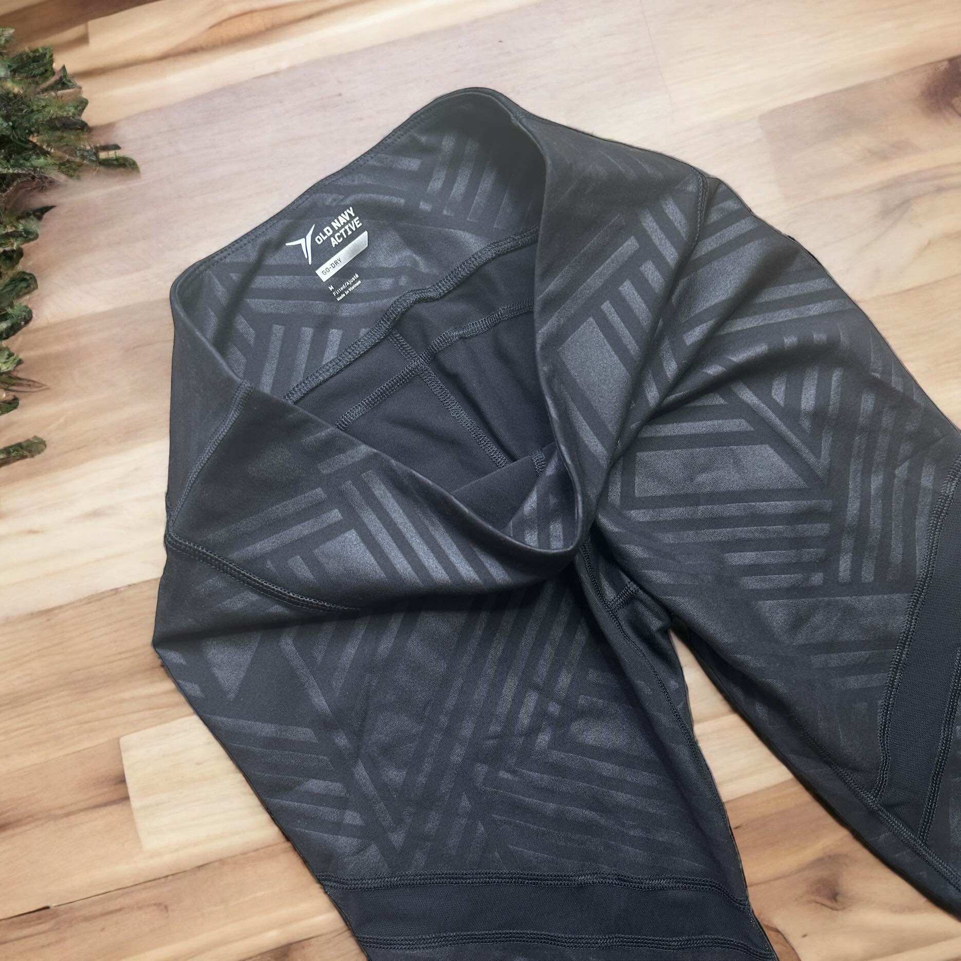 Quần Legging MAIDENFORM - Sự Lựa Chọn Hoàn Hảo Cho Buổi Tập Yoga Tự Do và Thoải Mái