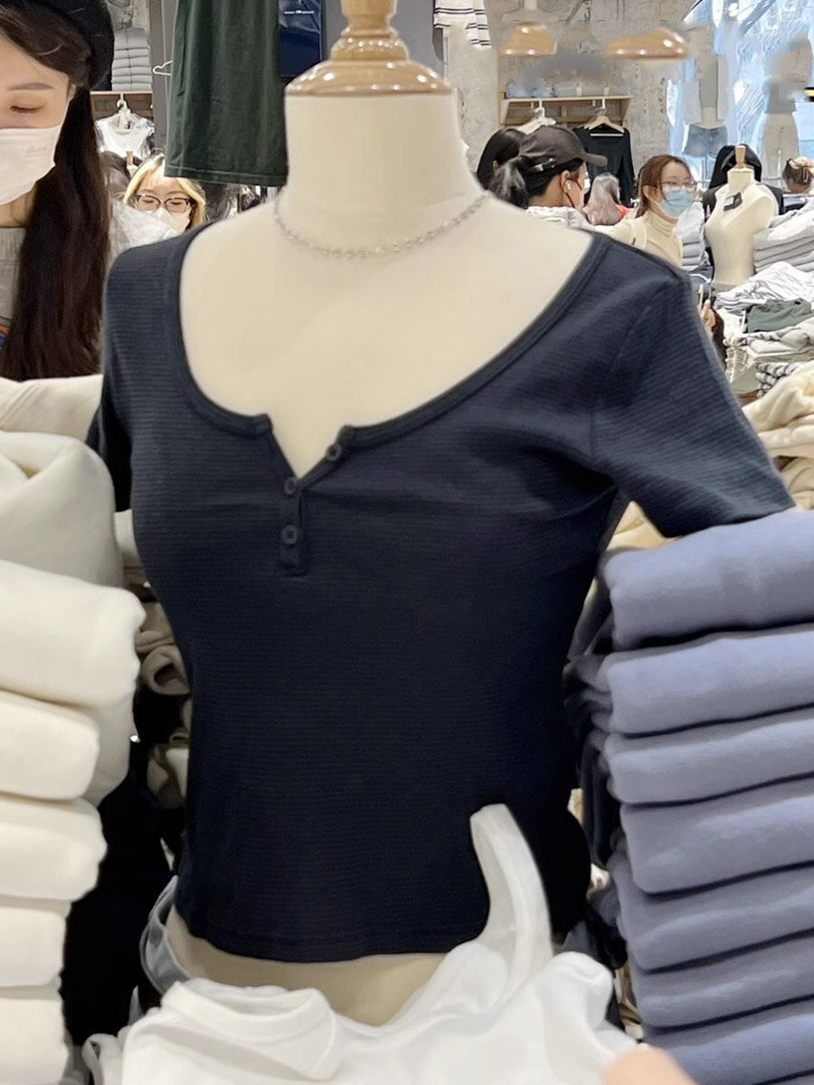 Trang web chính thức mẫu mới bm áo phông cộc tay ba nút kẻ sọc cotton cổ điển kiểu mỹ áo ôm sát cổ tròn cổ tròn bm