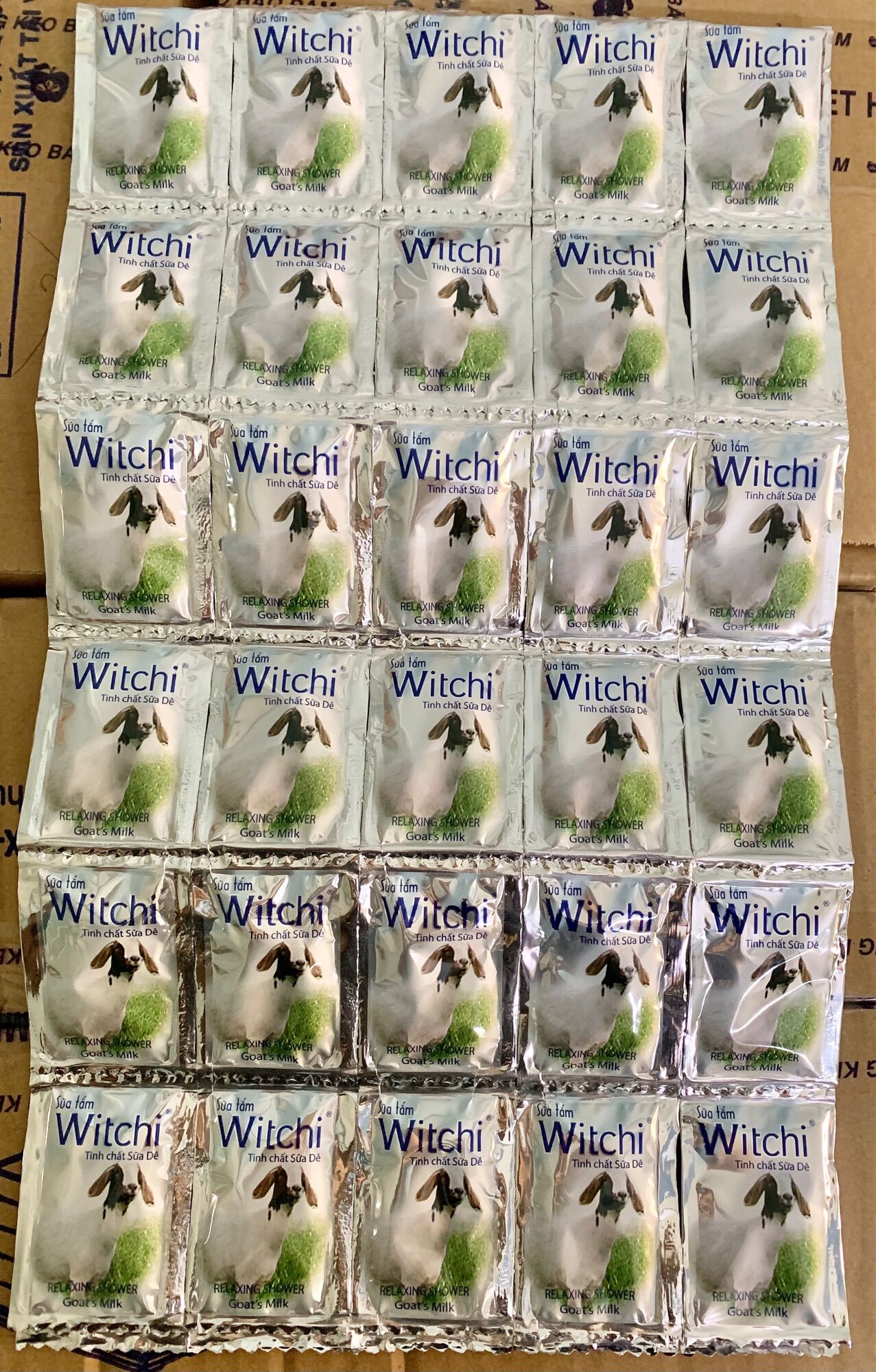 Sữa tắm trắng da Witchi dê 10 dây