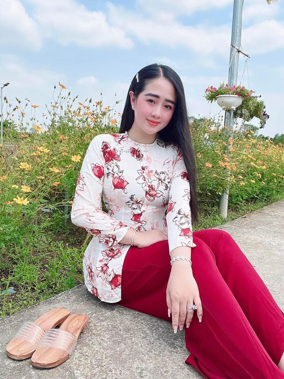 Bộ bà ba cổ tròn đính ngọc/ Sét bà ba cổ tròn