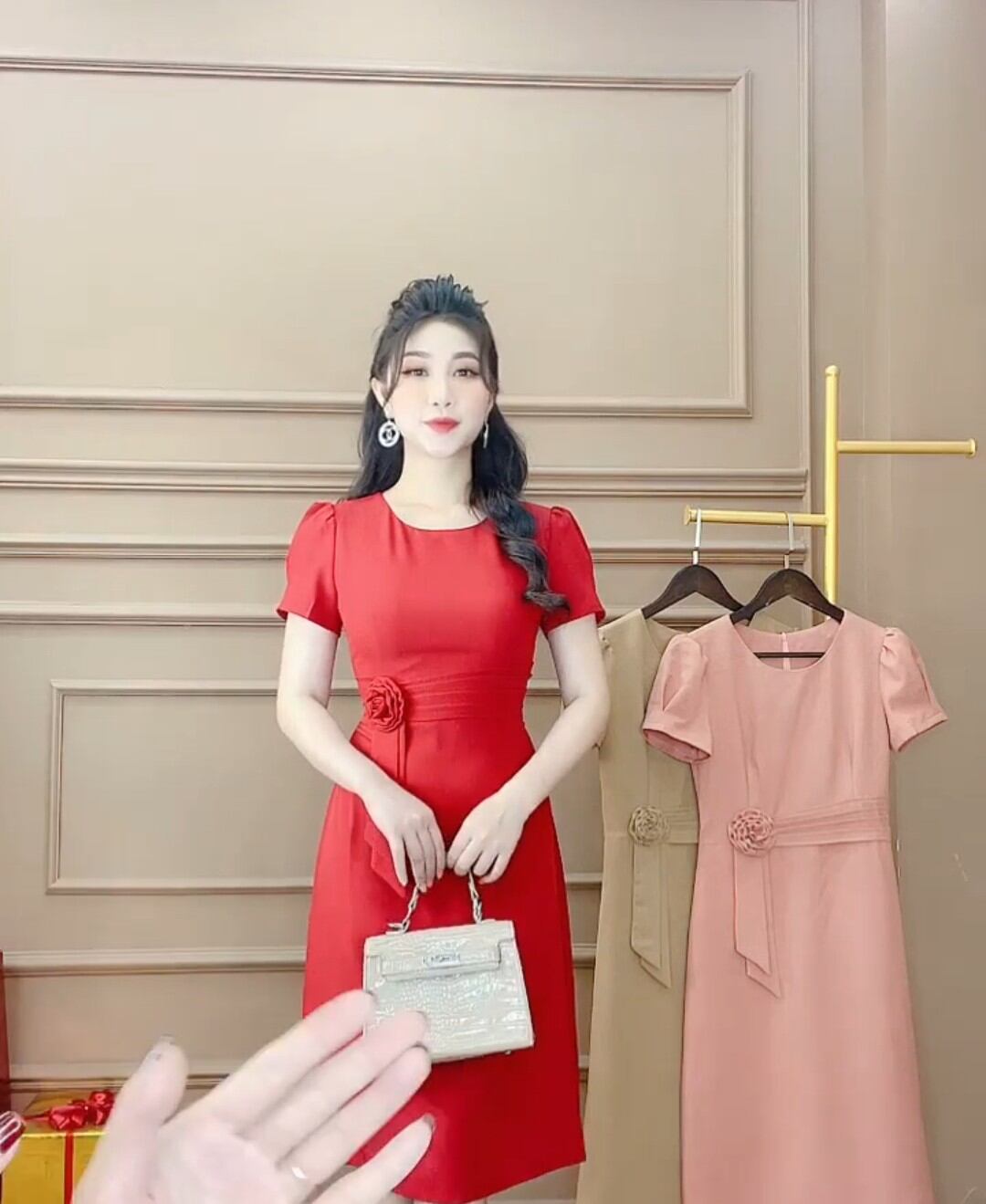 Đầm dáng chữ A Monoco