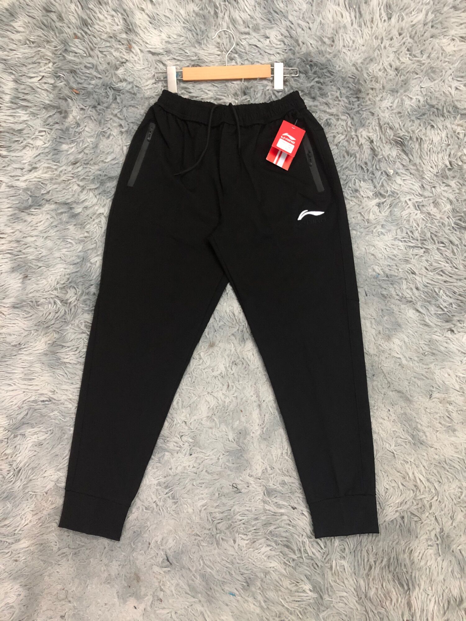 Quần jogger nam dài, quần thể thao ống bo chất liệu umi hàn cao cấp mềm mịn màu đen