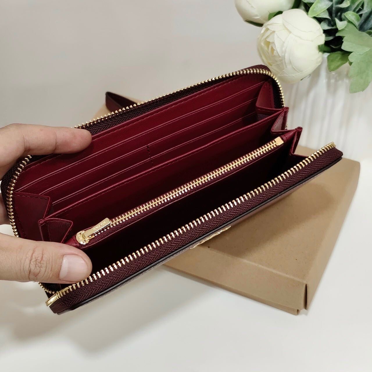 Ví dài Coach full box màu sang chảnh