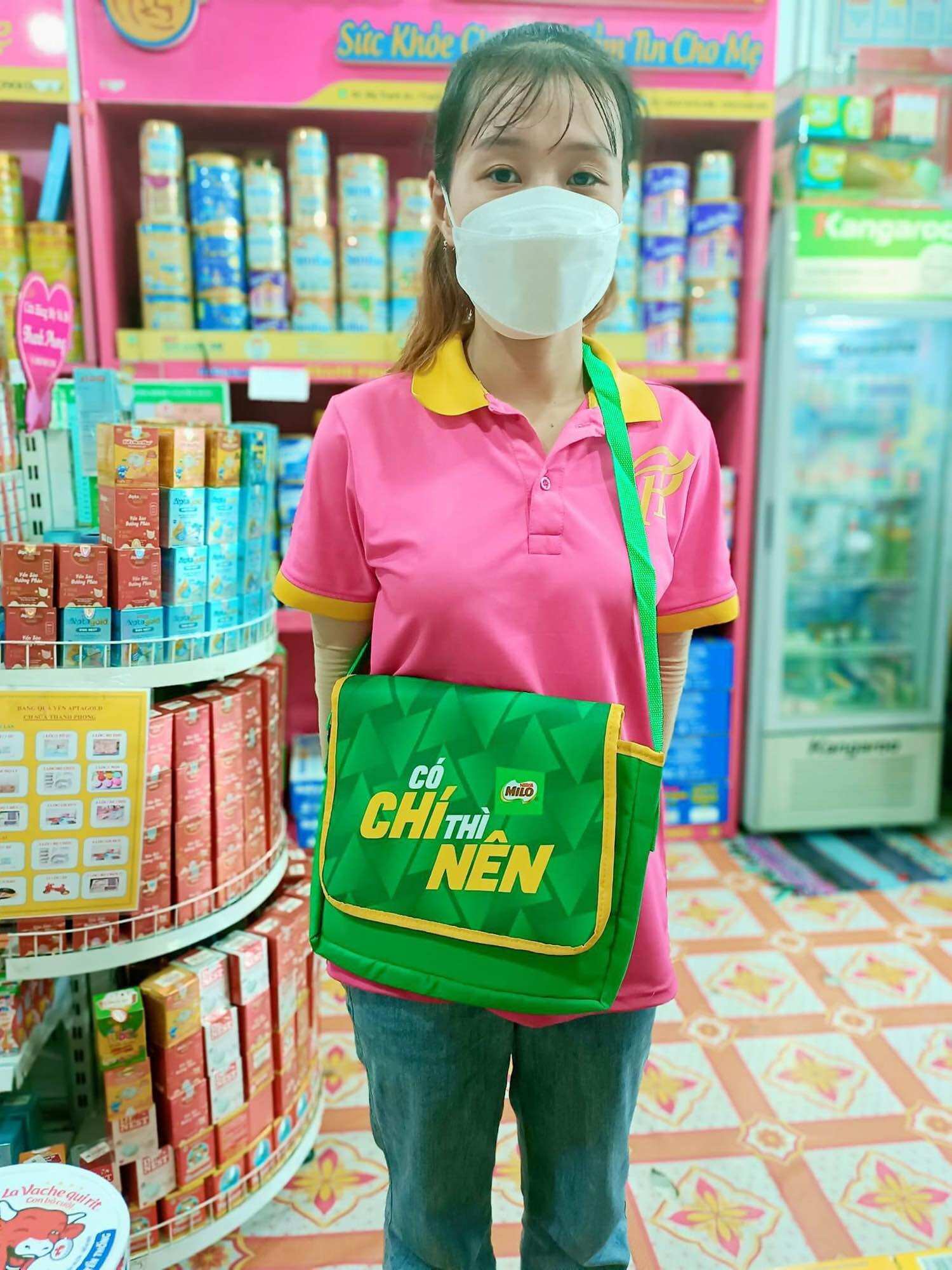 Balo chéo hàng quà tặng Milo