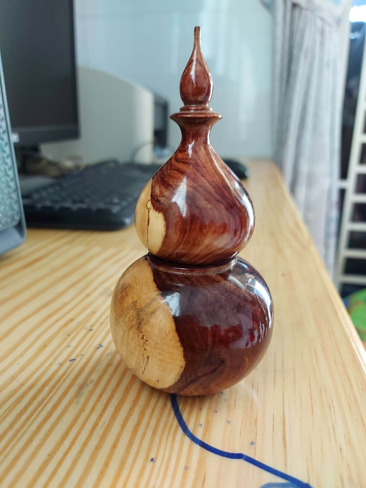 Ống đựng tăm hồ lô gỗ cẩm