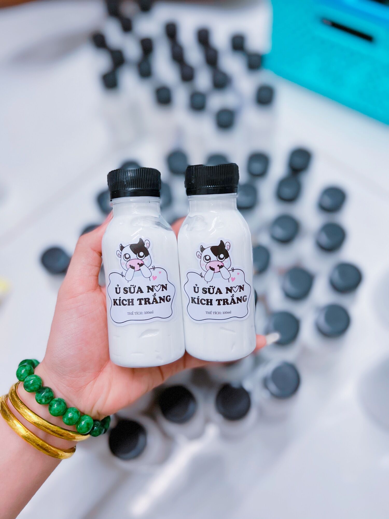 Lẻ 1 chai sữa non bò ủ kích trắng chai 100ml