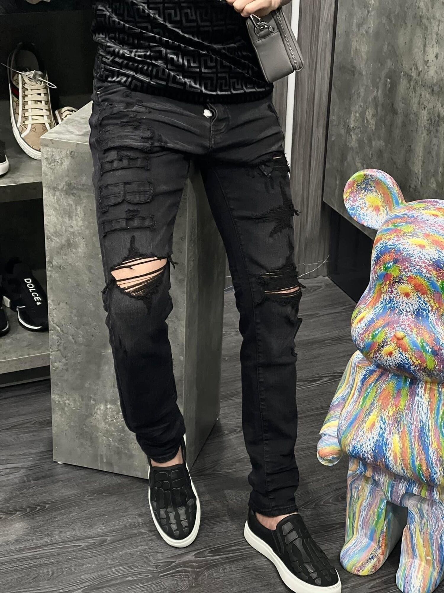 Jean Amiri rách gối like auth ss2023
