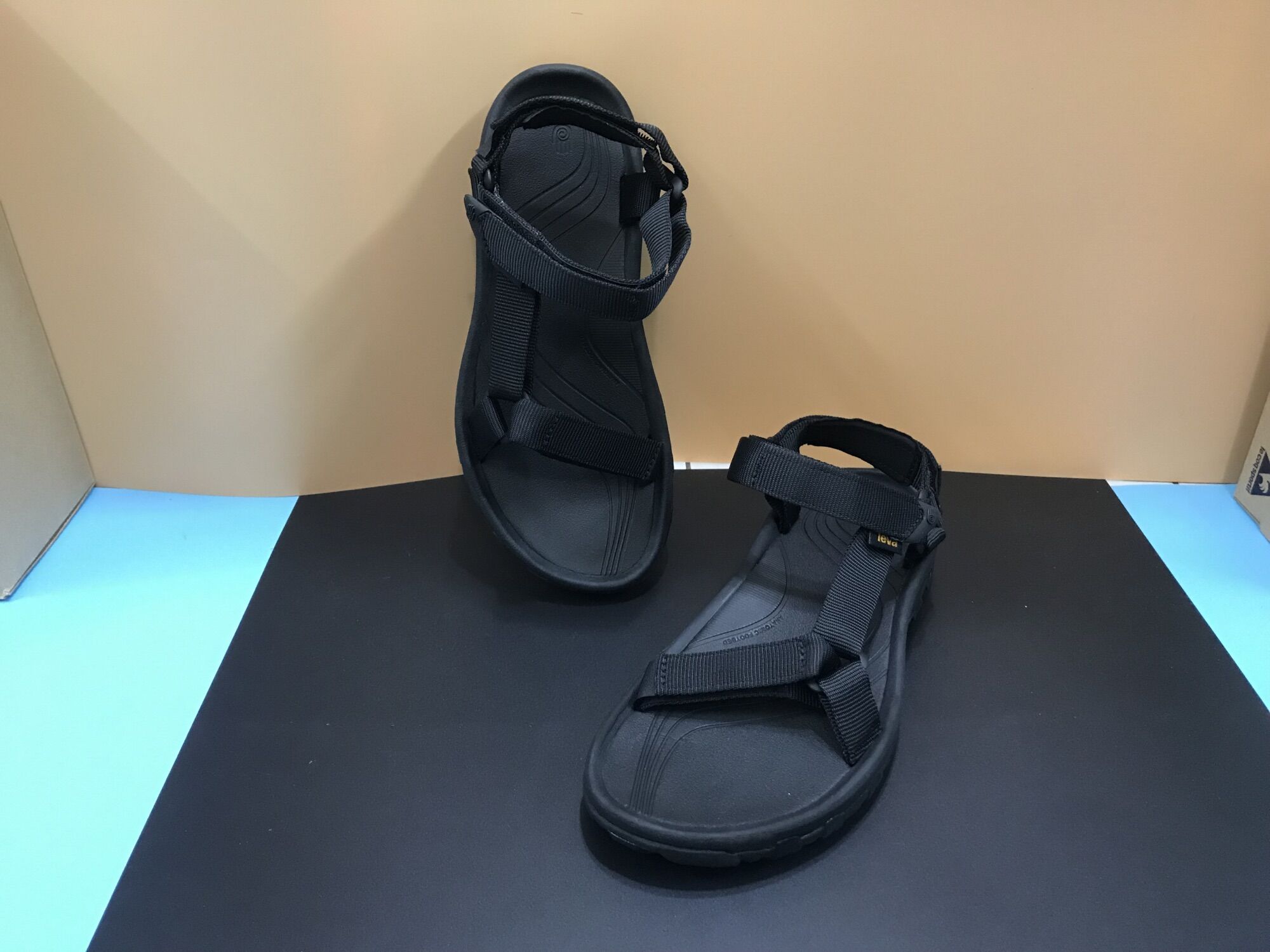 Quai hậu Teva Huricane Xlt 1093378