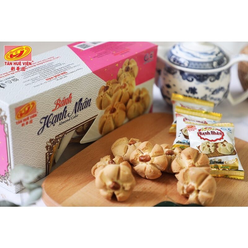 Bánh hạnh nhân Tân Huê Viên