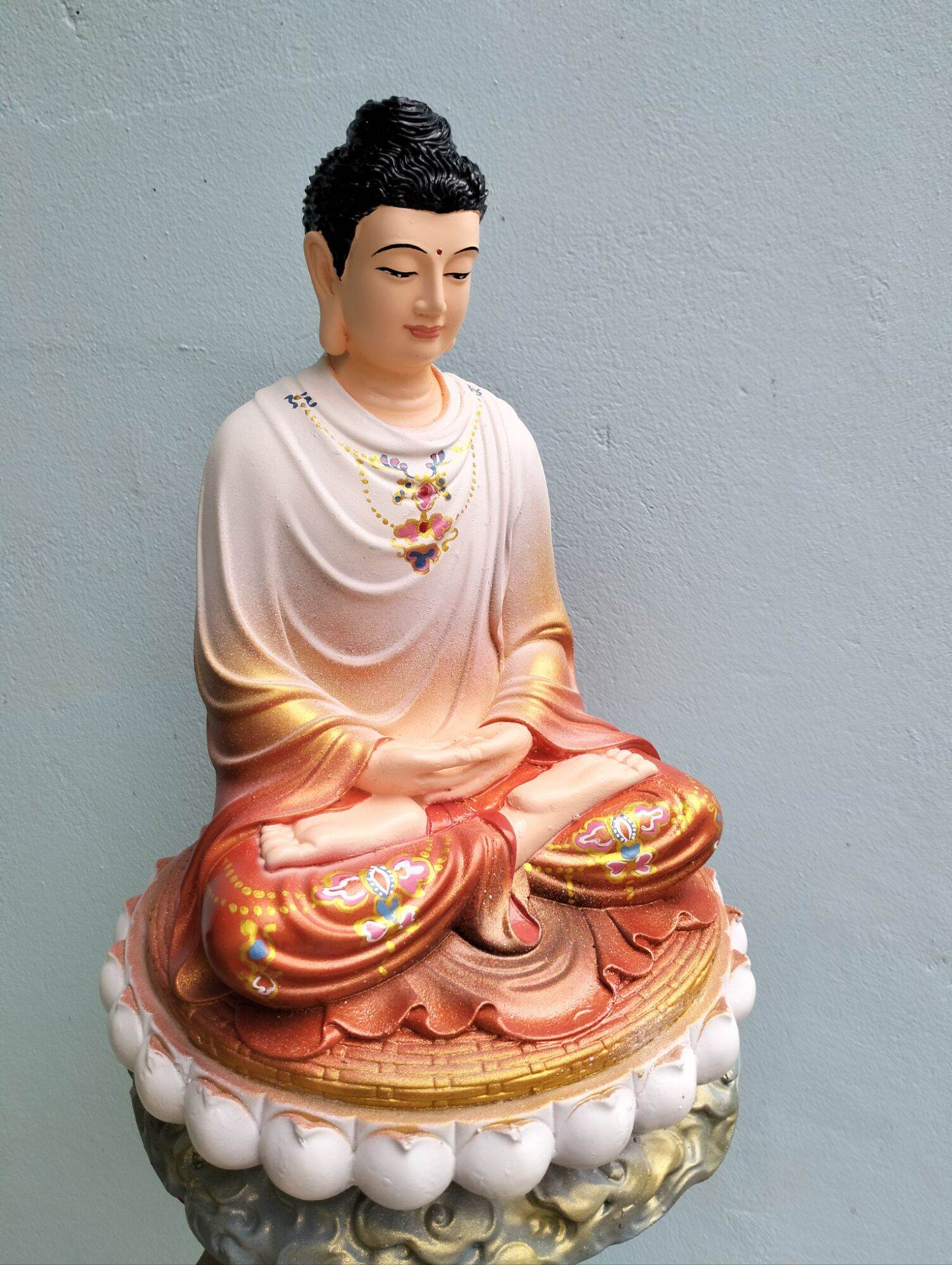 Tượng Phật Thích Ca Mâu Ni.