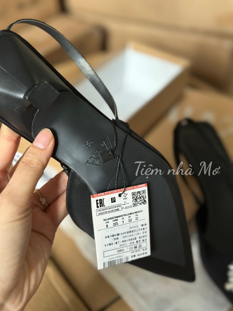 GIÀY CNK ĐÁ TRẮNG XUẤT DƯ