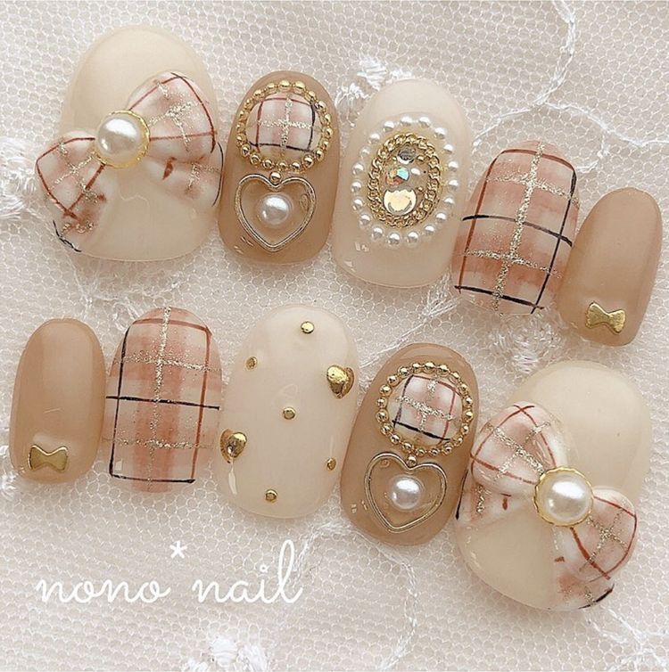 Nail box giá rẻ. Set 10 móng up mỹ như hình