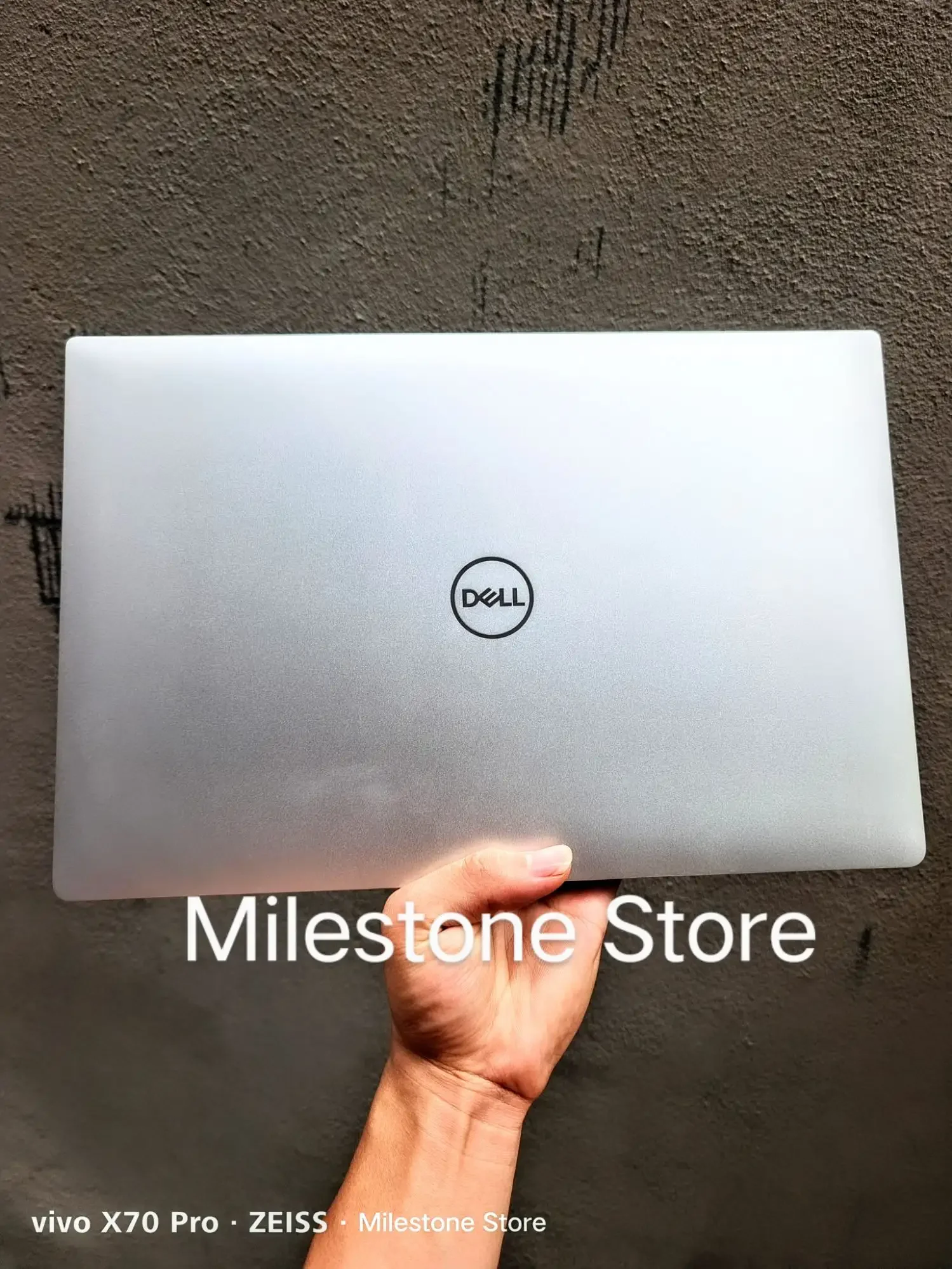 Laptop doanh nhân cao cấp Dell XPS 15 9570 i7 8750H 16/256Gb Nvidia GTX 1050Ti