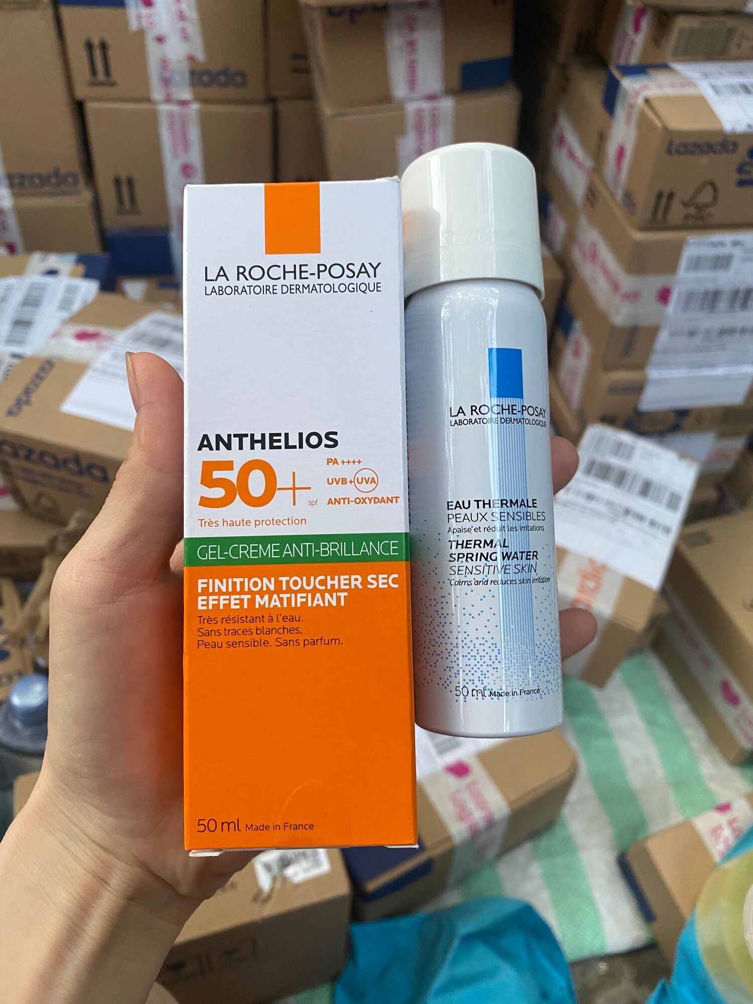 Kem Chống Nắng La Roche-Posay Cho Da Dầu Nhờn Nhạy Cảm 50ml + xịt khoáng laroche posay 50ml
