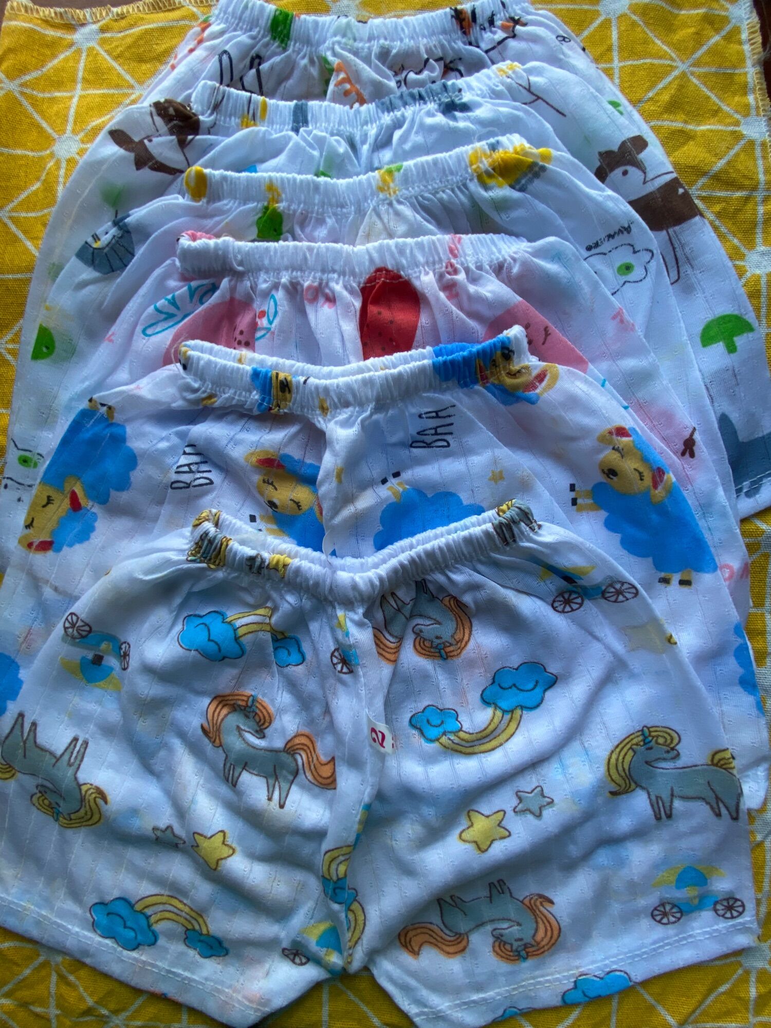 Combo 10 quần đùi cho bé 4-6kg