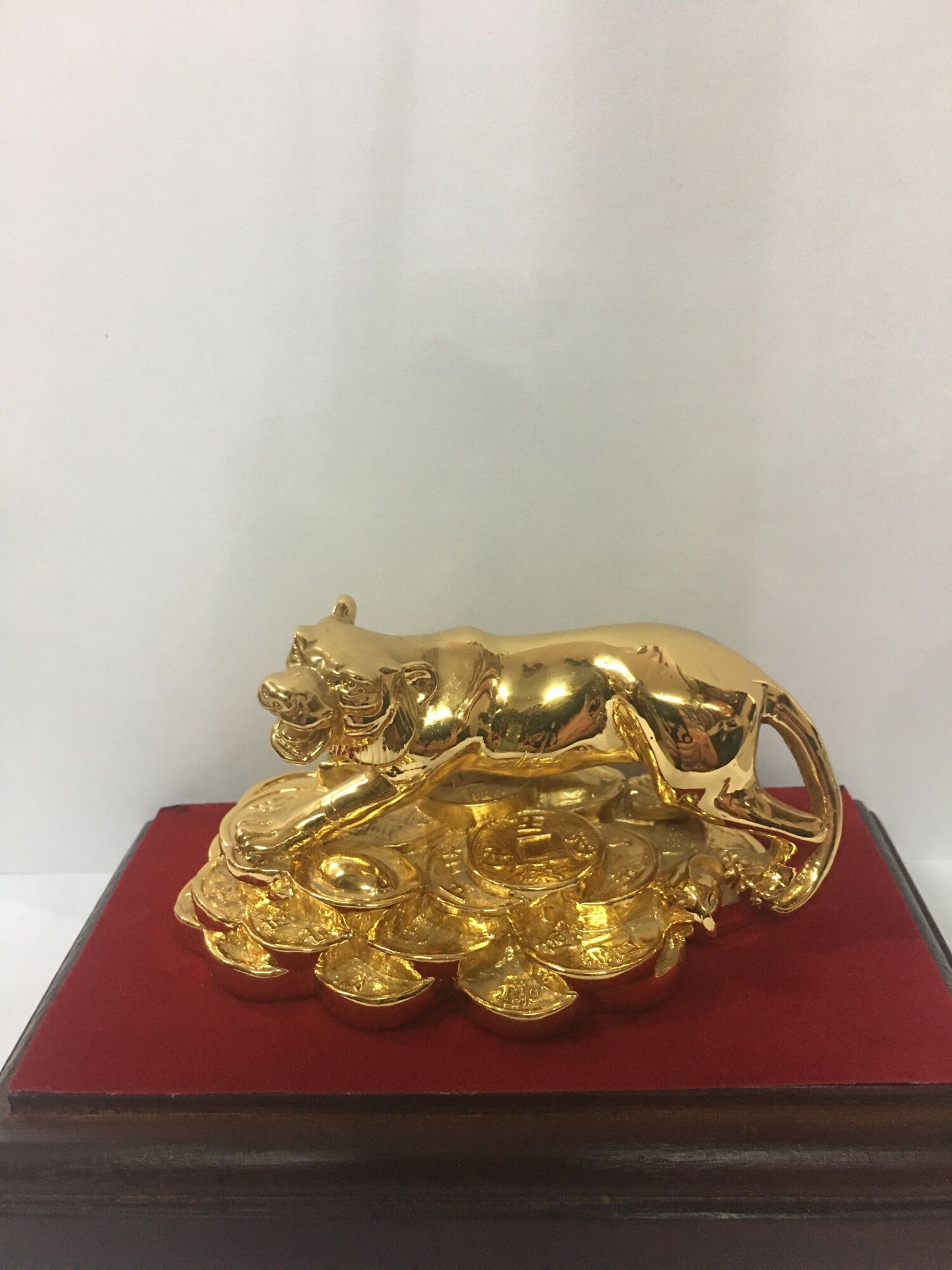 Tượng con Hổ mạ vàng 24k( bộ 12 con Giáp)