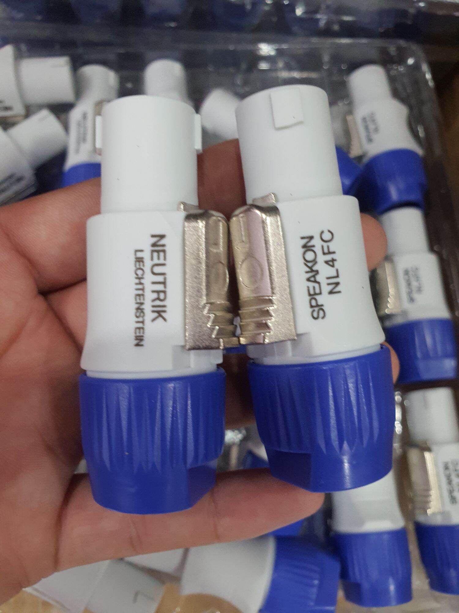 Jack loa neutrik 4 pin